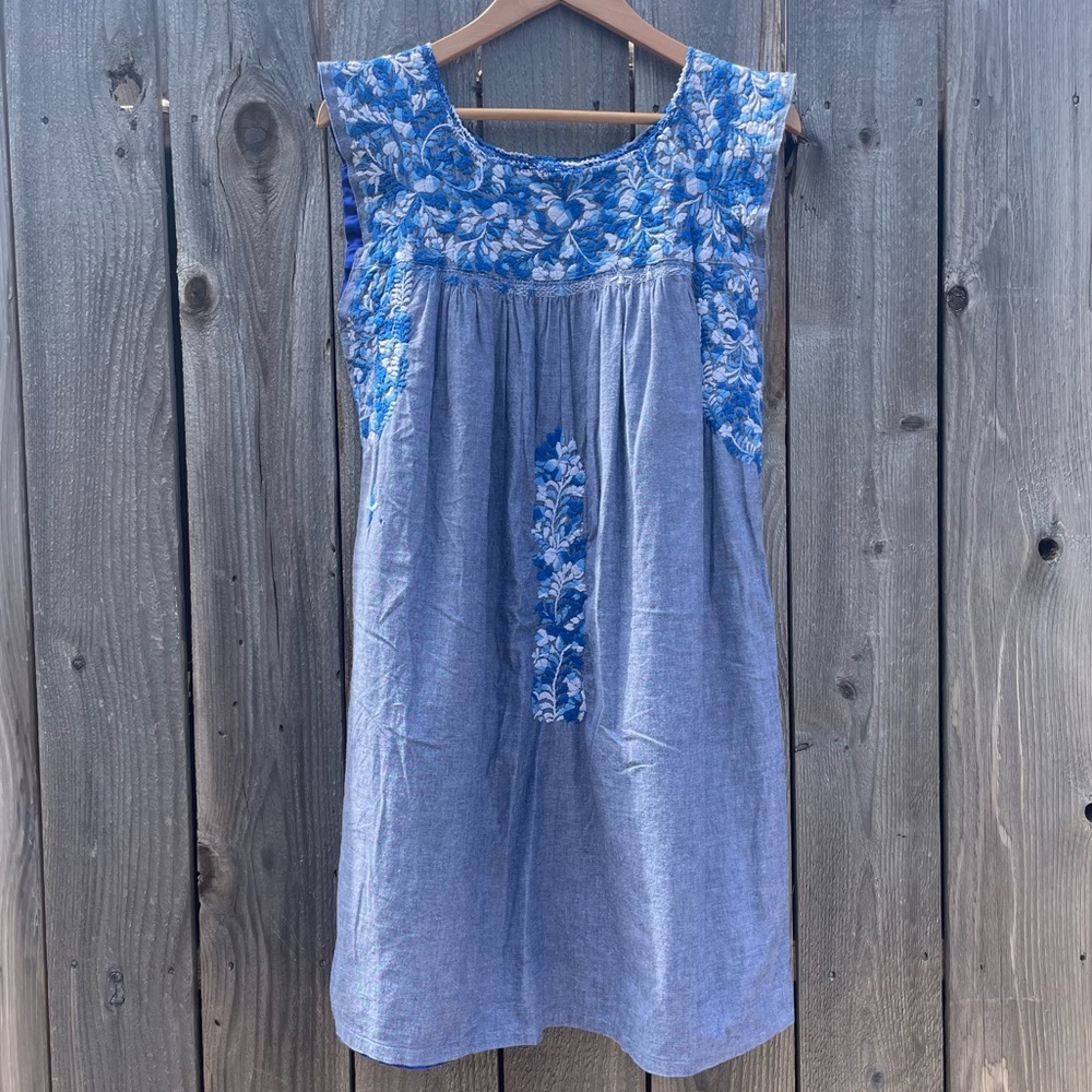 Mi Golondrina Embroidered Dress